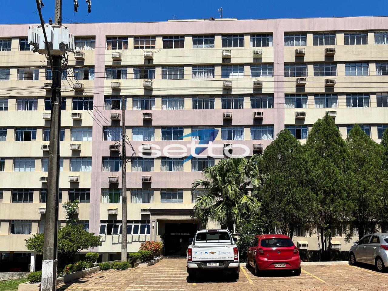 Apartamento no centro com elevador-Apartamento aconchegante e pronto para receber você.